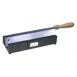 Cortaingletes En Plastico + Sierra De Mano Para Madera 250 M